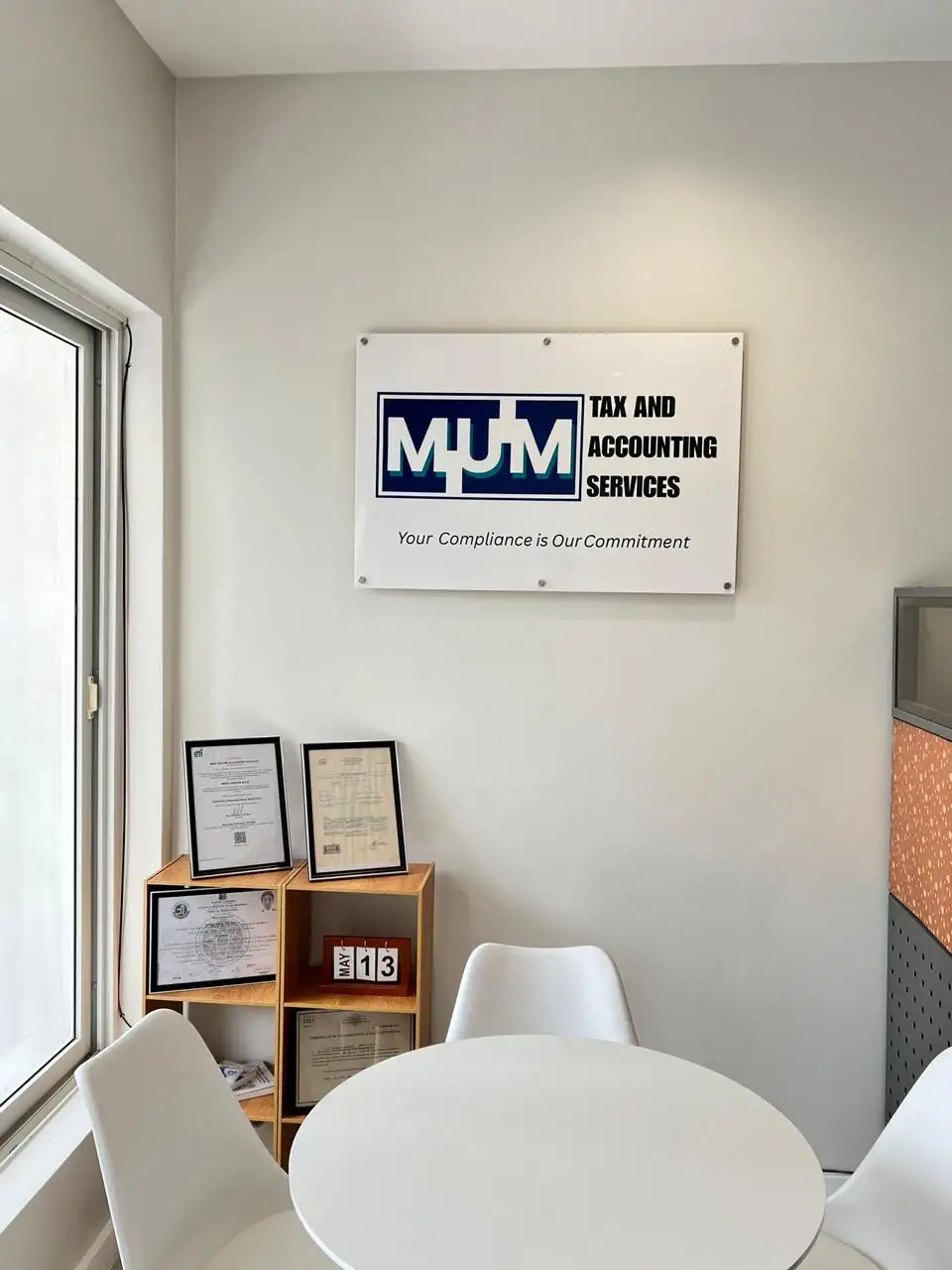 MUM Tax and Accounting Services Banner