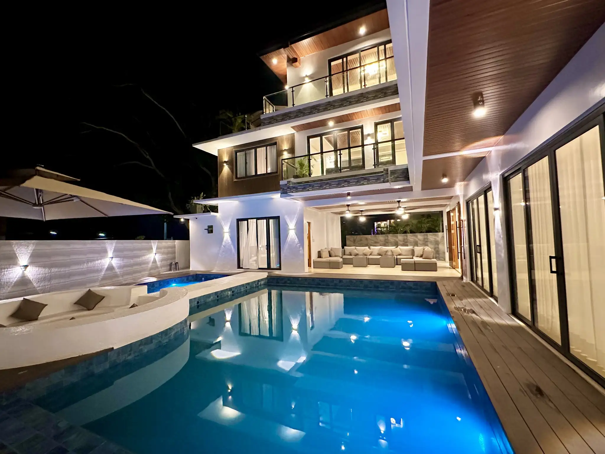 Casa Ma Private Resort Banner